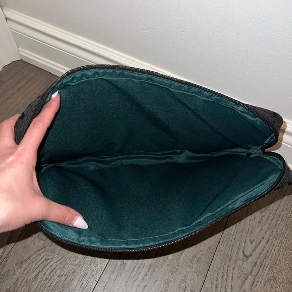 Coach Signature Black Laptop Bag - Picture 4 of 6